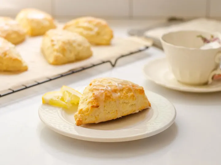 https://www.butteredsideupblog.com/wp-content/uploads/2023/06/How-to-Make-Lemon-Scones-33-720x540.jpg.webp